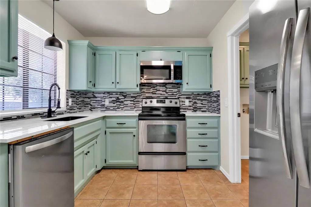 Photo 10 — 1809 Deerwood Trail, Midwest City, OK 73130