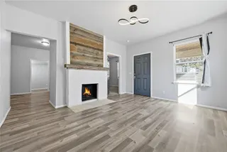 Sold home at 334 SE 24th Street