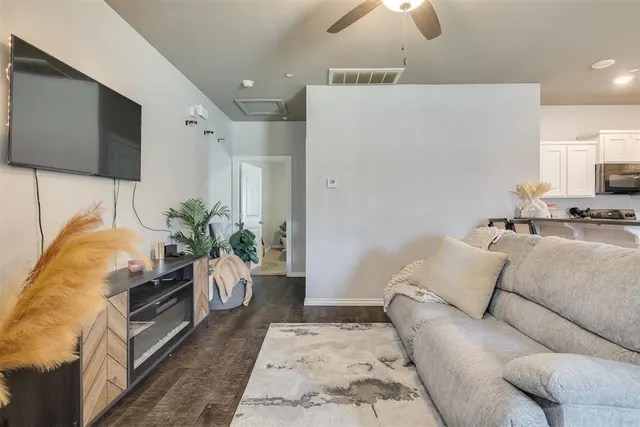 Photo 5 — 1010 SW 91st Street, Oklahoma City, OK 73139