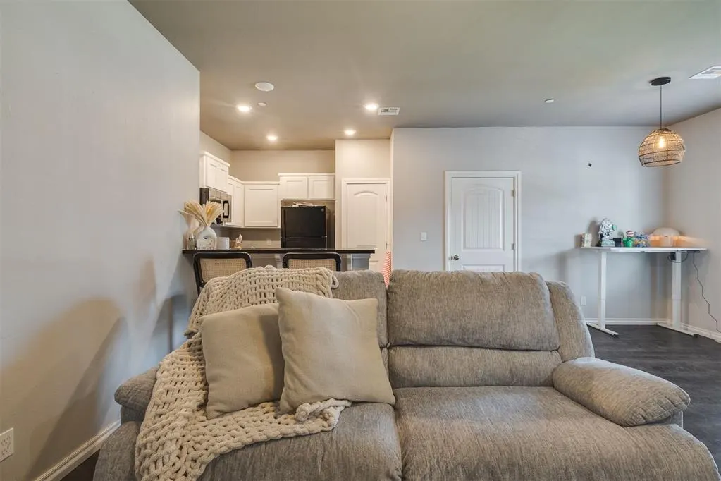 Photo 7 — 1010 SW 91st Street, Oklahoma City, OK 73139