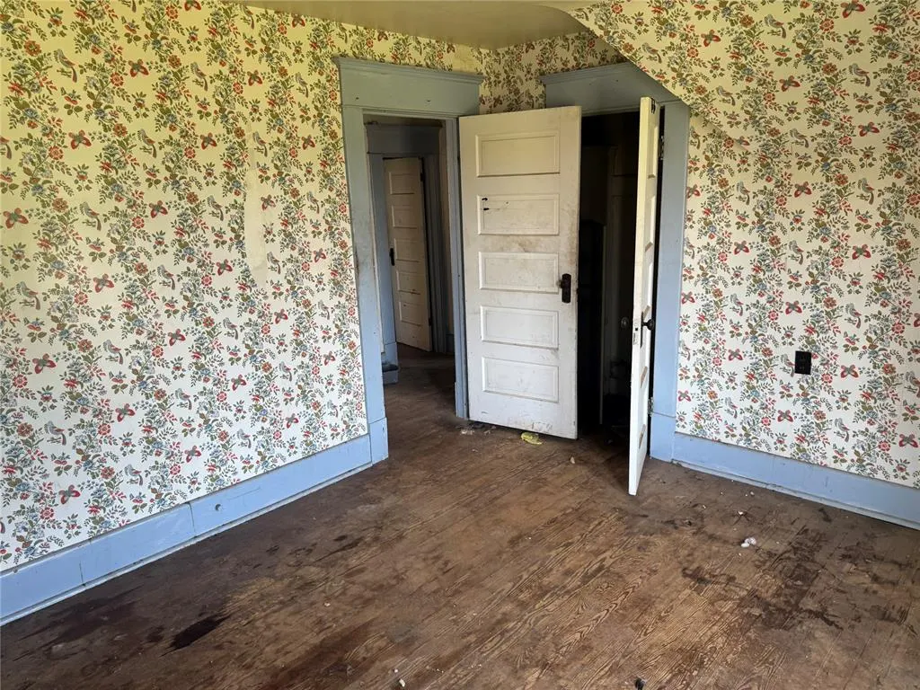 Photo 16 — Address unavailable, Clinton, OK 73601