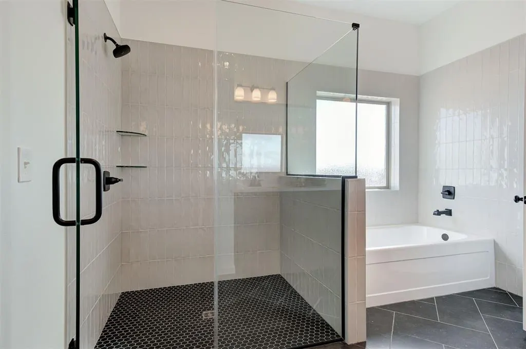 Photo 22 — 7924 Amber Ridge Drive, Edmond, OK 73034
