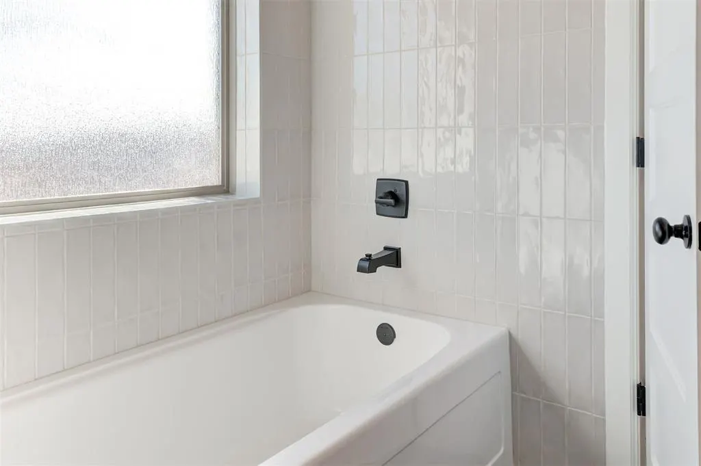 Photo 23 — 7924 Amber Ridge Drive, Edmond, OK 73034