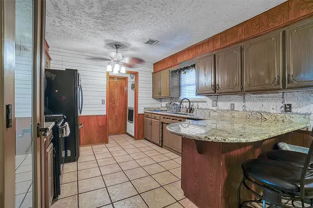 Photo 5 — 1108 S 13th Street, Clinton, OK 73601