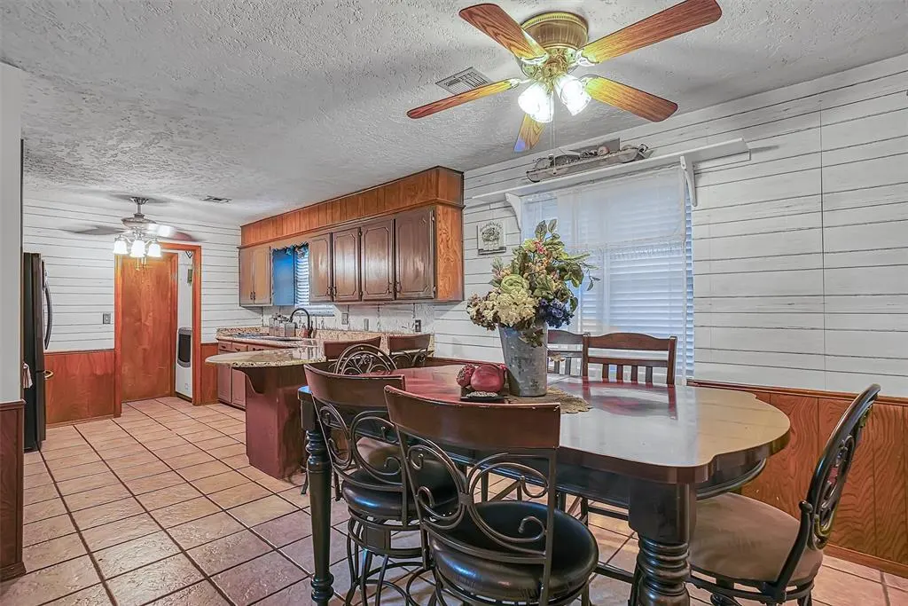 Photo 7 — 1108 S 13th Street, Clinton, OK 73601