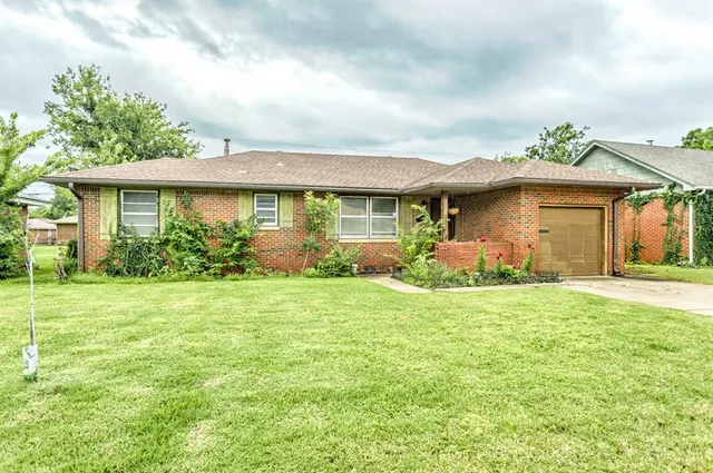 Front exterior — 3020 NW 71st Street, Oklahoma City, OK 73116