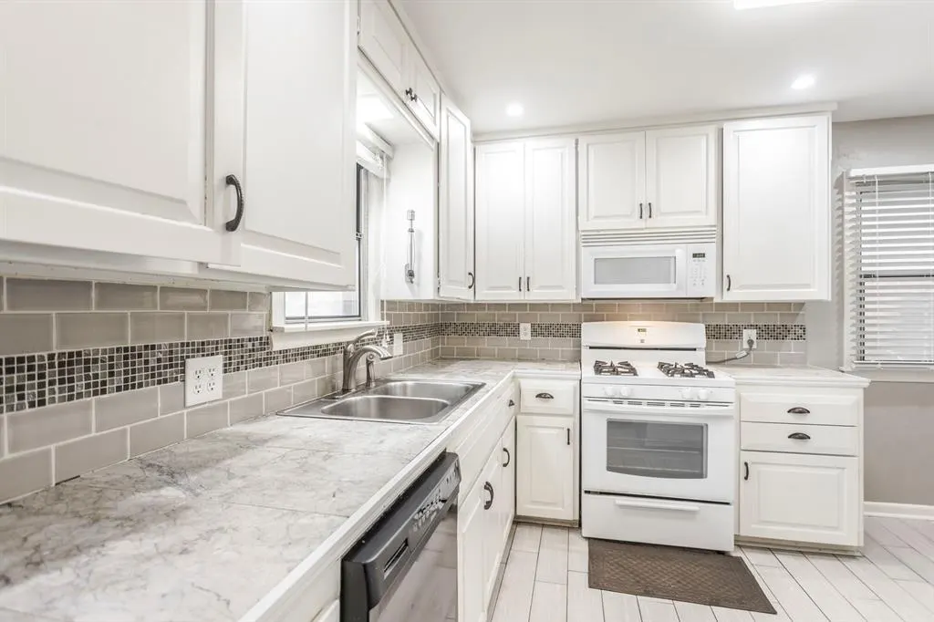 Photo 10 — 3020 NW 71st Street, Oklahoma City, OK 73116