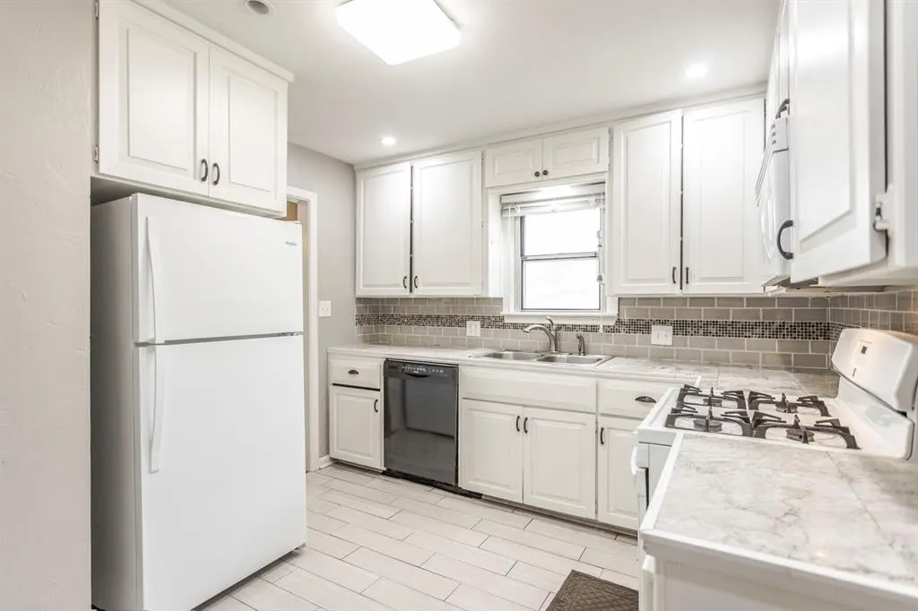 Photo 12 — 3020 NW 71st Street, Oklahoma City, OK 73116