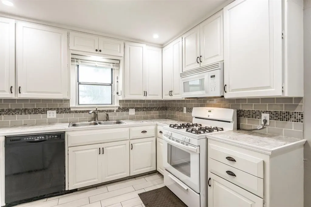 Photo 13 — 3020 NW 71st Street, Oklahoma City, OK 73116