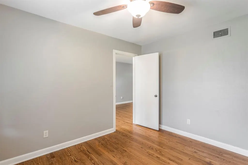 Photo 17 — 3020 NW 71st Street, Oklahoma City, OK 73116