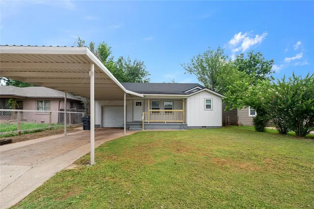Photo 2 — 709 SW Jefferson Avenue, Lawton, OK 73501