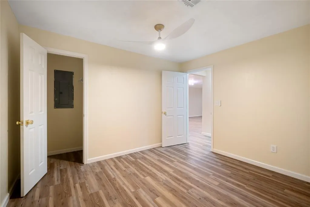 Photo 17 — 709 SW Jefferson Avenue, Lawton, OK 73501