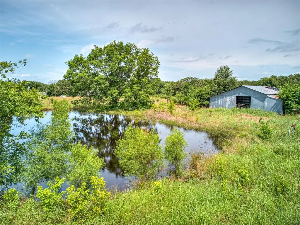 Photo 3 — 355370 E 970 Road, Sparks, OK 74869
