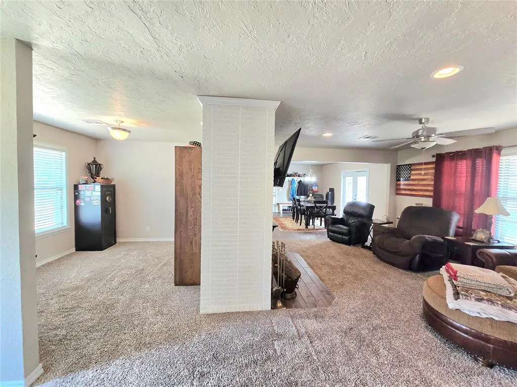 Photo 9 — 2015 Willard Drive, Altus, OK 73521