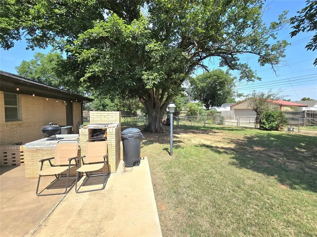 Photo 31 — 2015 Willard Drive, Altus, OK 73521