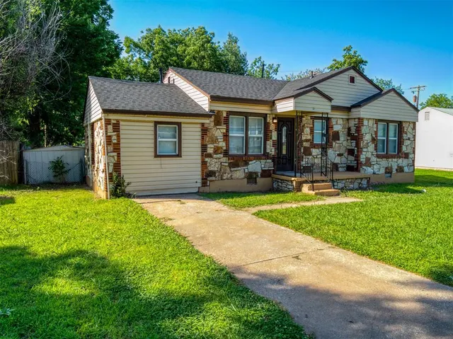 Front exterior — 2109 SE Mickey Road, Del City, OK 73115