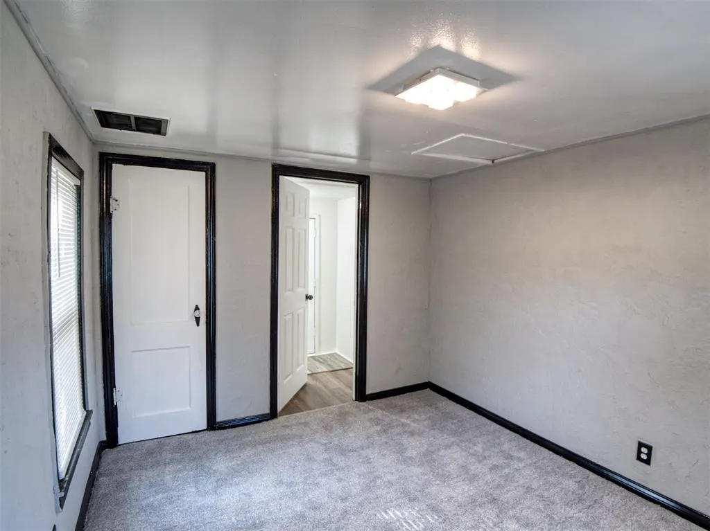Photo 14 — 2109 SE Mickey Road, Del City, OK 73115