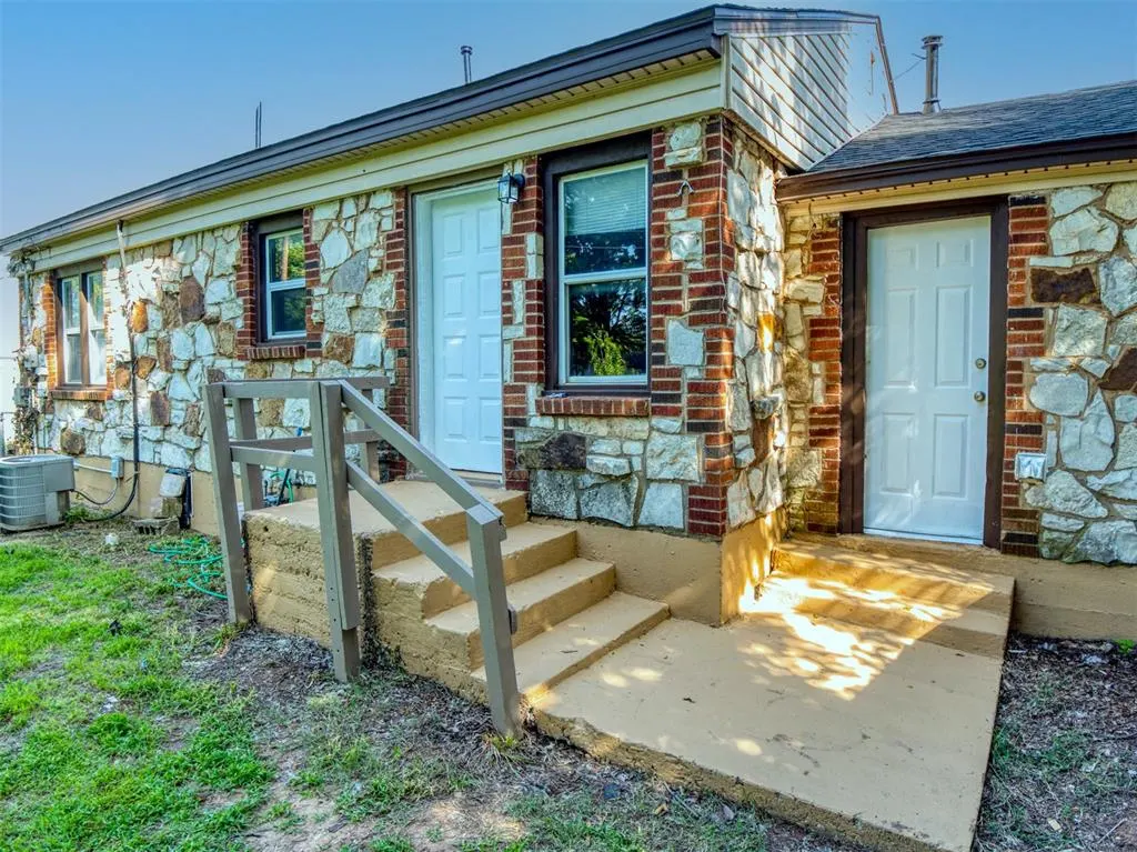 Photo 16 — 2109 SE Mickey Road, Del City, OK 73115