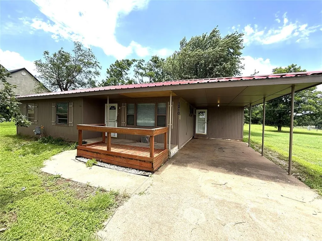 Photo 3 — 1210 Walnut Street, Ninnekah, OK 73067