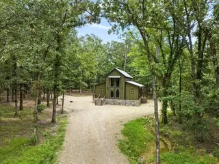 Sold home at 114 Sweet Apple Trail