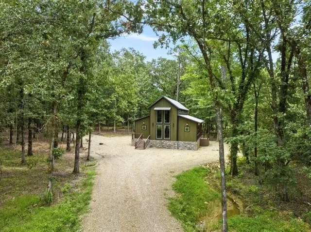 Front exterior — 114 Sweet Apple Trail, Broken Bow, OK 74728