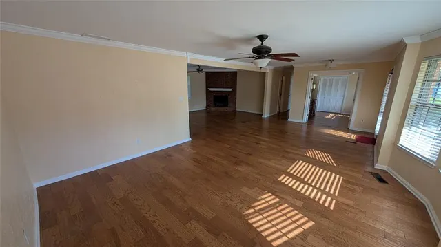 Photo 5 — 3957 NW 58th Terrace, Oklahoma City, OK 73112