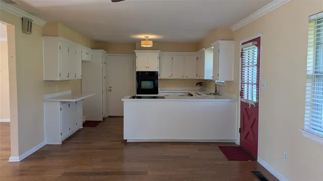 Photo 8 — 3957 NW 58th Terrace, Oklahoma City, OK 73112