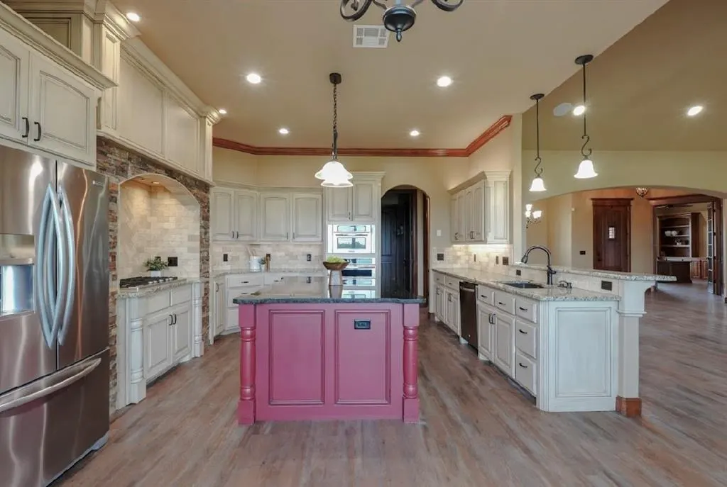 Photo 11 — 30202 Sleepy Hollow Drive, McLoud, OK 74851