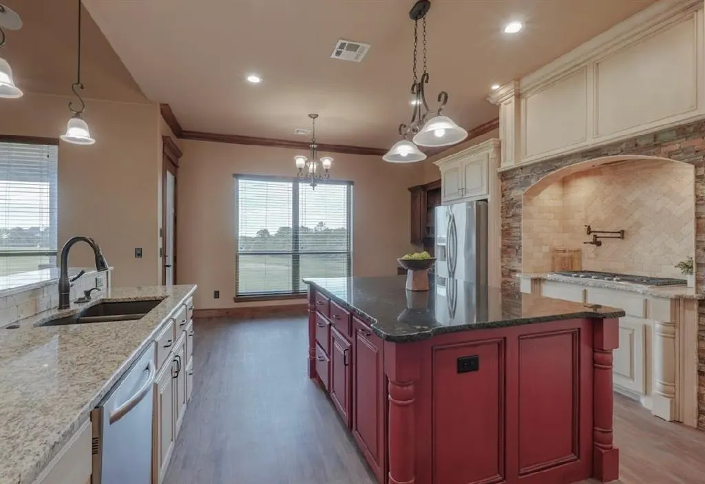 Photo 15 — 30202 Sleepy Hollow Drive, McLoud, OK 74851
