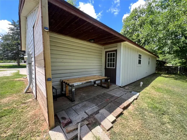 Photo 8 — 1620 Killingsworth Avenue, Seminole, OK 74868