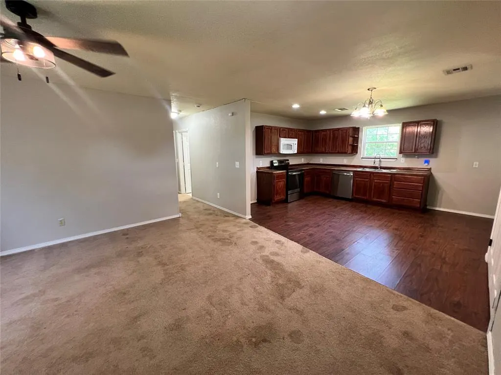 Photo 9 — 1620 Killingsworth Avenue, Seminole, OK 74868