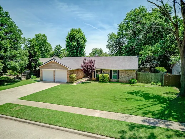 Photo 2 — 711 Westridge Terrace, Norman, OK 73069