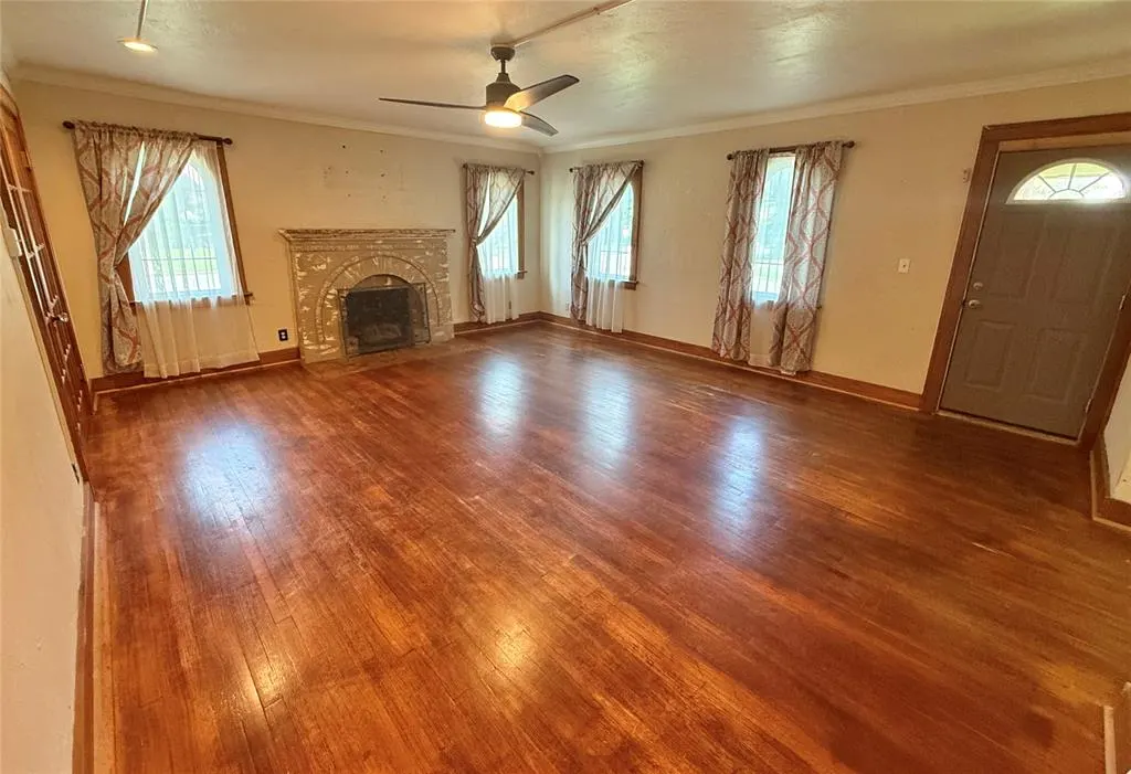 Photo 6 — 722 E Main Street, Sentinel, OK 73664