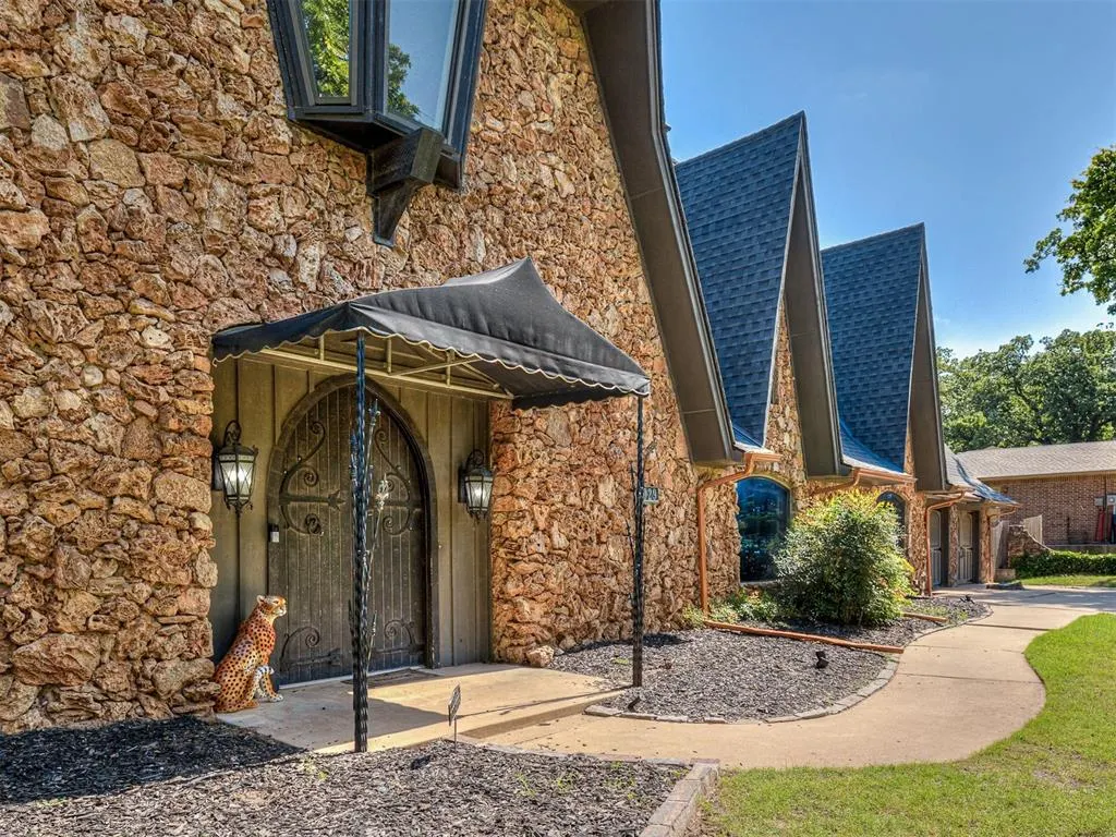 Photo 2 — 8029 NW 15th Street, Oklahoma City, OK 73127