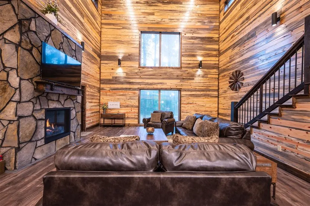 Photo 4 — 300 Bent Oak Trail, Broken Bow, OK 74728