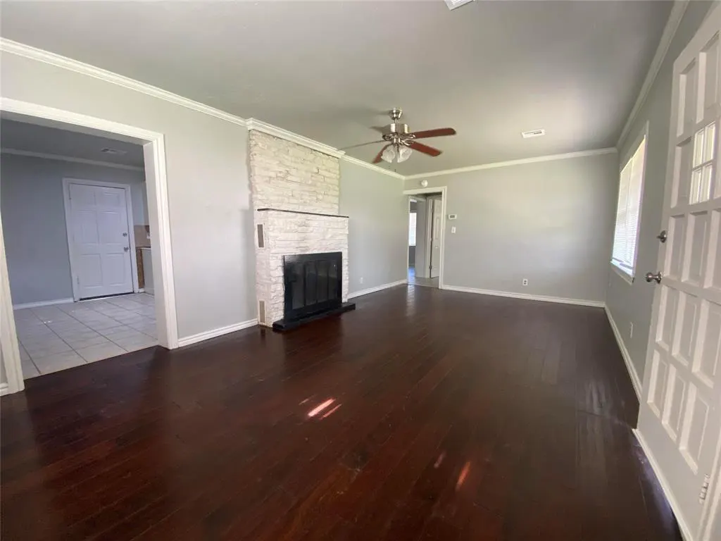 Photo 2 — 501 W 2nd Street, Edmond, OK 73003