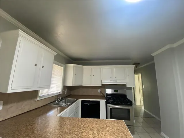 Photo 3 — 501 W 2nd Street, Edmond, OK 73003