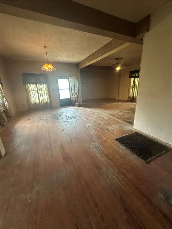 Photo 10 — 911 F Street, Snyder, OK 73566