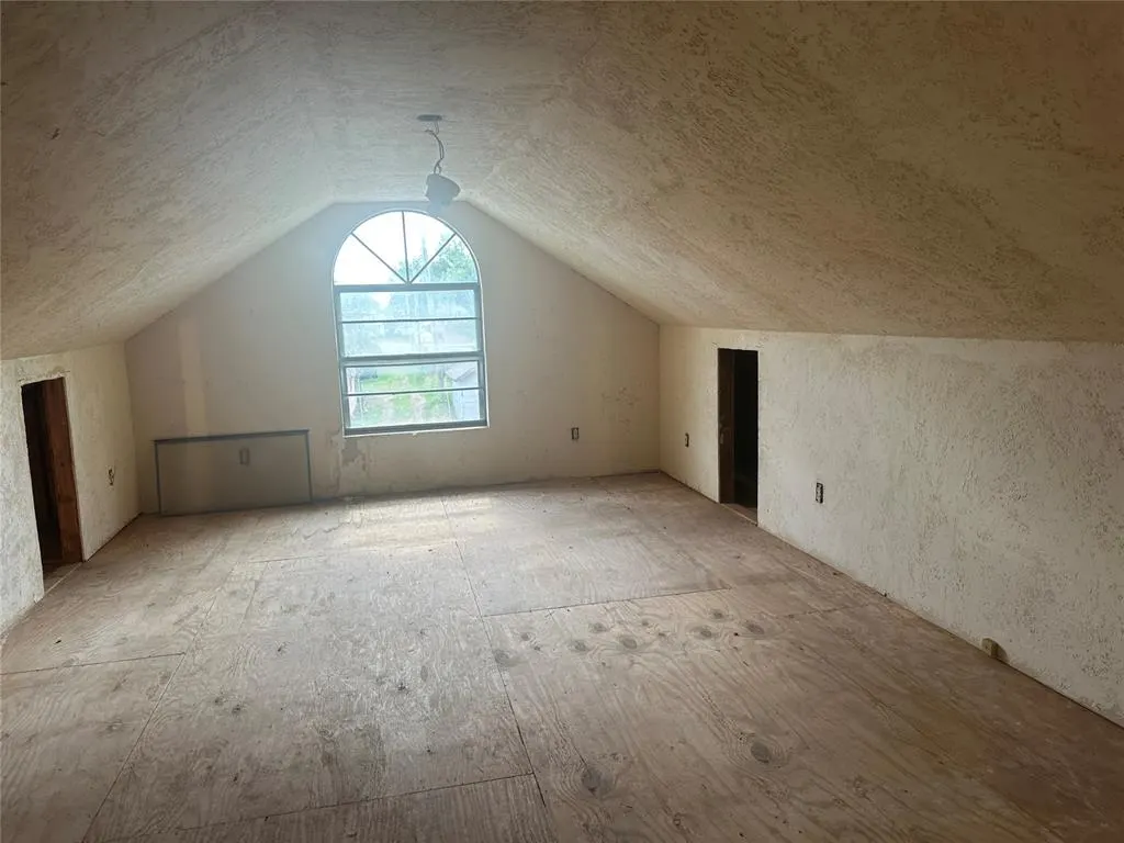Photo 27 — 911 F Street, Snyder, OK 73566