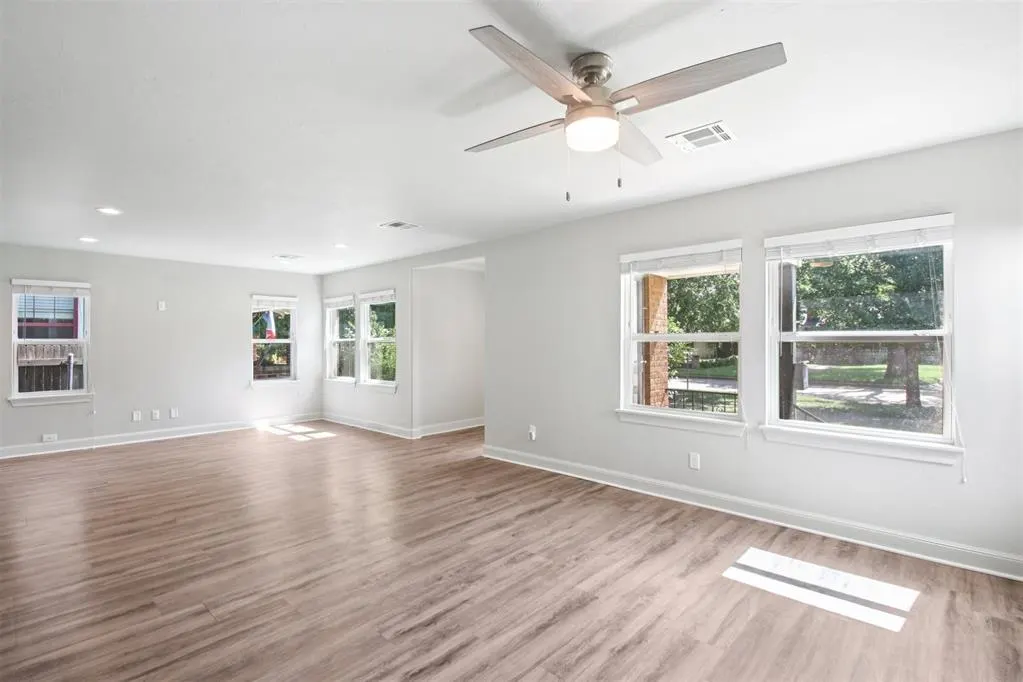 Photo 13 — 810 S Lahoma Avenue, Norman, OK 73069