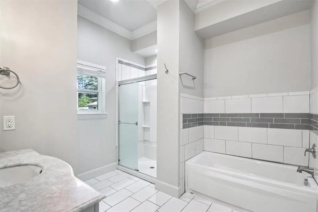 Photo 23 — 810 S Lahoma Avenue, Norman, OK 73069