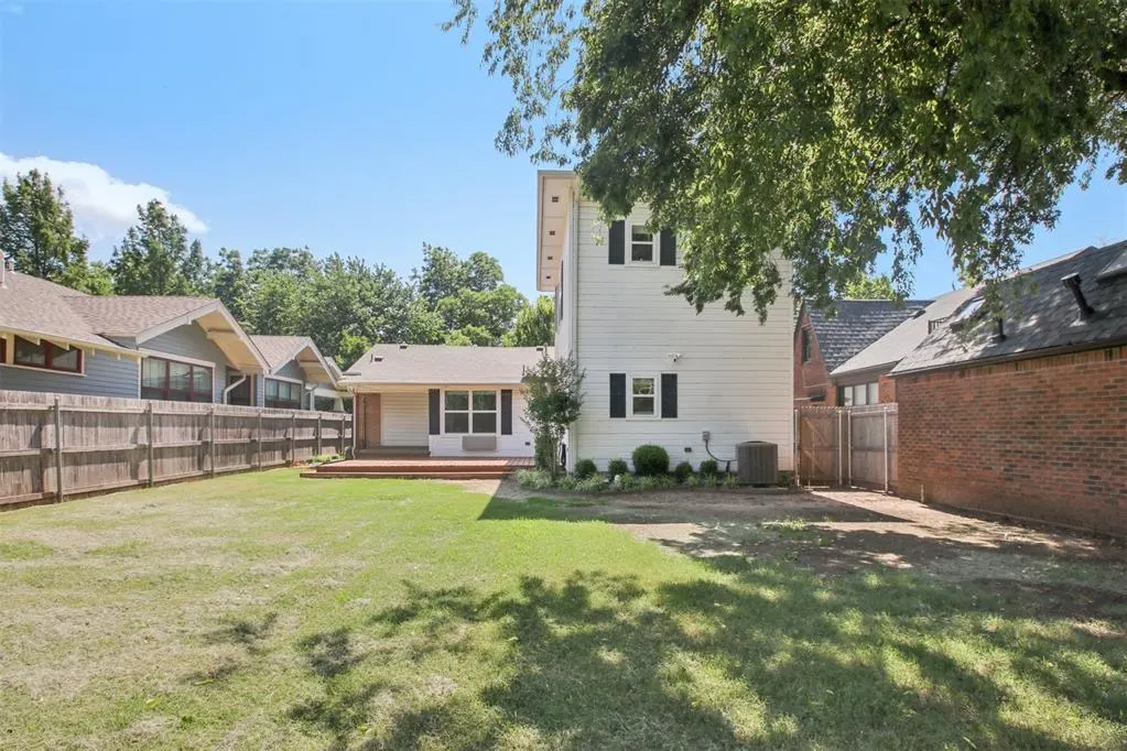 Photo 39 — 810 S Lahoma Avenue, Norman, OK 73069