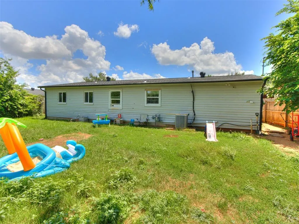 Photo 9 — 5305 S Drexel Avenue, Oklahoma City, OK 73119