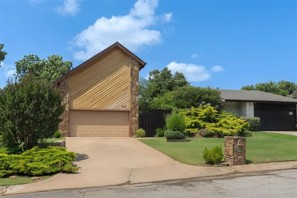 Photo 4 — 1615 Fox Hollow Ridge, Oklahoma City, OK 73131
