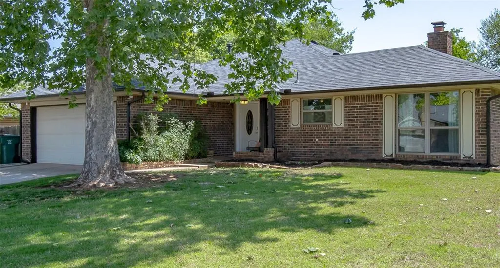 Front exterior — 12612 Bannockburn Place, Oklahoma City, OK 73142