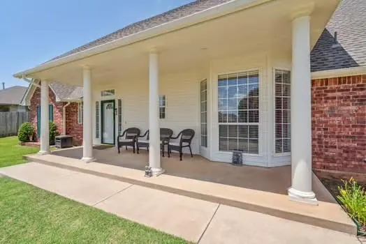 Photo 3 — 11416 Leslie Beachler Lane, Midwest City, OK 73130