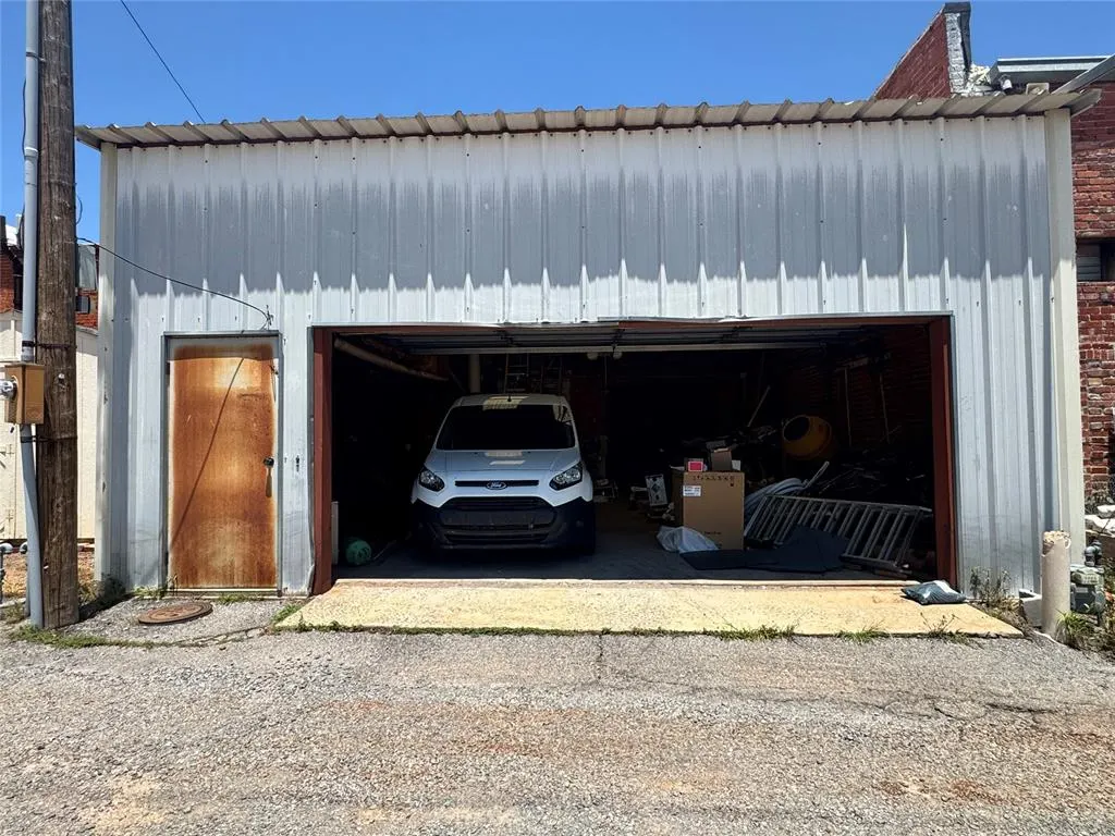 Photo 3 — 222 E Main Street, Cordell, OK 73632