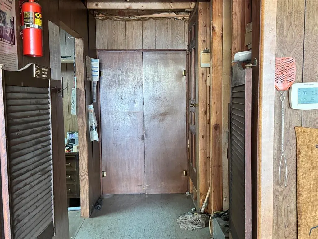 Photo 4 — 222 E Main Street, Cordell, OK 73632