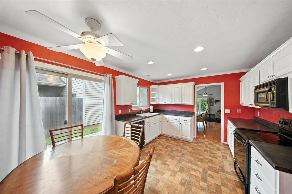 Photo 12 — 4713 N Cypress Court, Oklahoma City, OK 73162