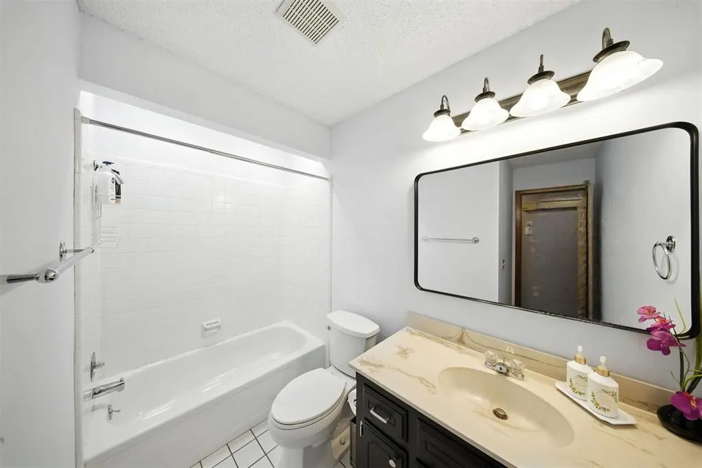 Photo 16 — 4713 N Cypress Court, Oklahoma City, OK 73162